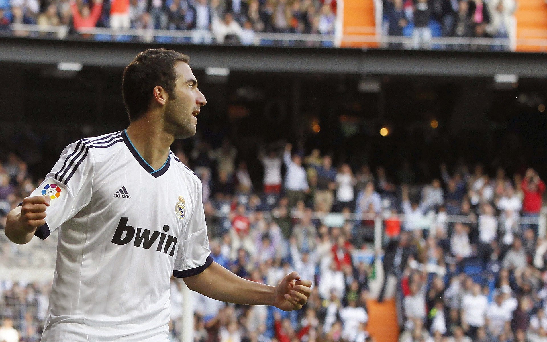 米兰体育官方网址入口-亚冠联赛关键场次激发球队潜力爆发，亚冠联赛冠军球队